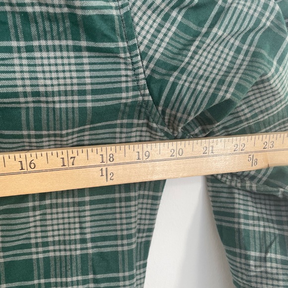 Levi's Vintage Style Men's Green Plaid Shirt Small - Picture 11 of 14